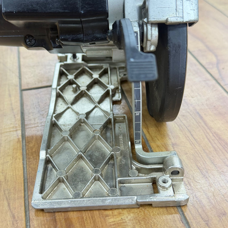 14.4V 125mm コードレス丸のこ HS470DZB バッテリ１個(BL1460B)付属【中古】 【蓮田店】