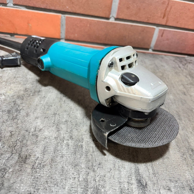 ◆マキタ(makita) ディスクグラインダー 9533BLA 【市川行徳店】