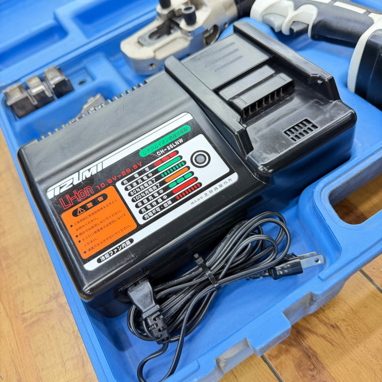 動作良好 14.4V 電動油圧式多機能工具 REC-Li200M 雄ダイス雌ダイス各サイズ付属【リライズ蓮田店】
