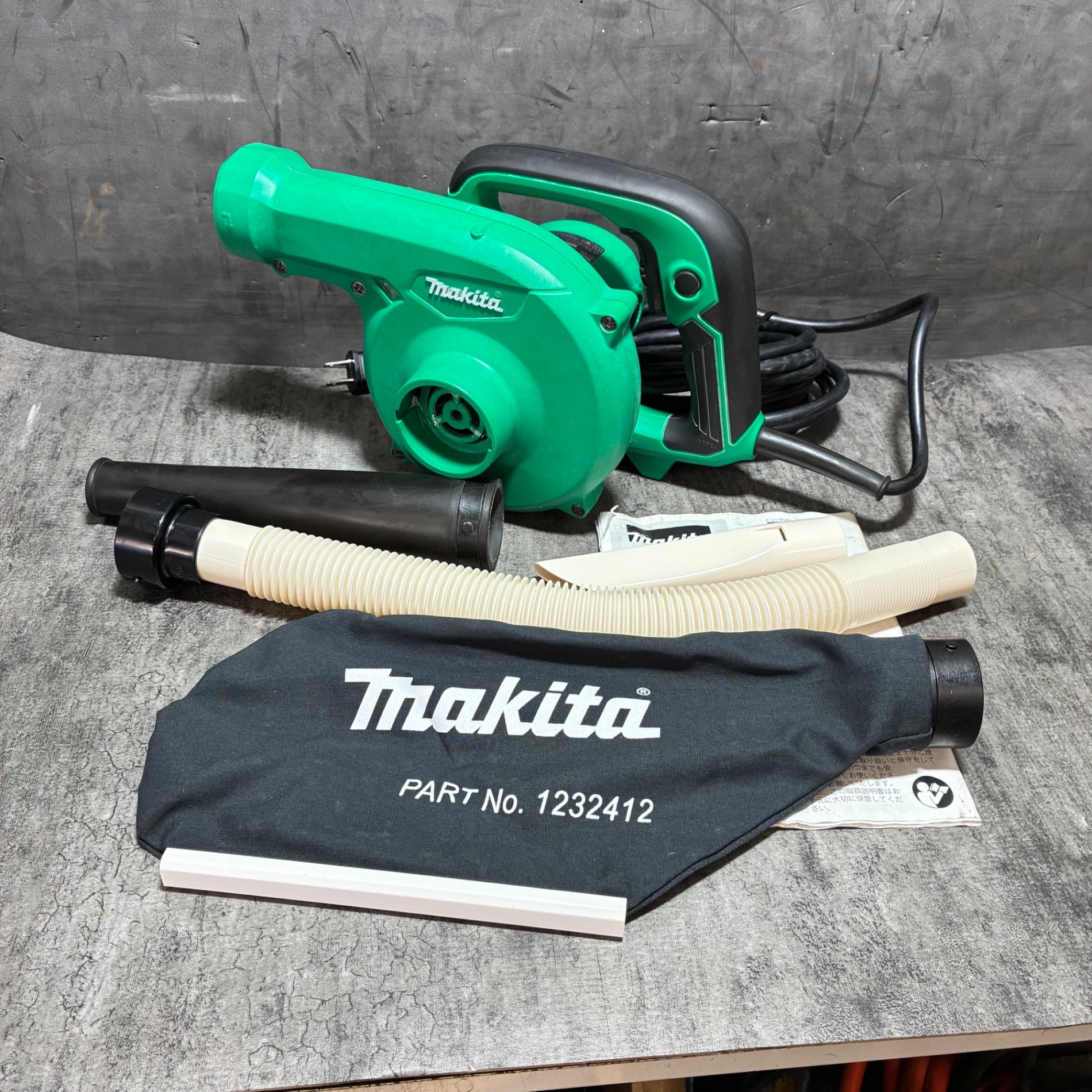 マキタ(makita)  ブロワー MUB402 【市川行徳店】