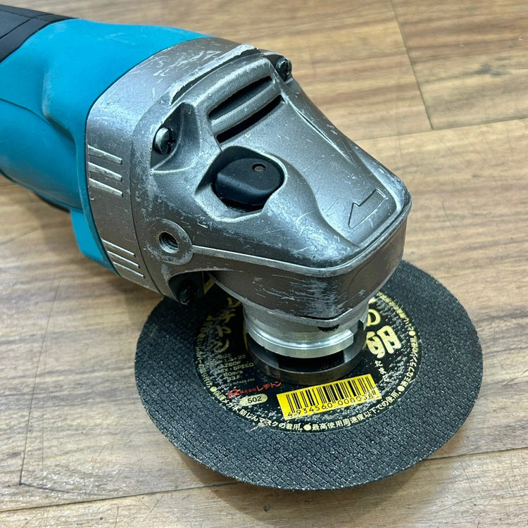 ◆マキタ(makita) 125mmコードレスディスクグラインダ GA020GZ 【船橋馬込店】