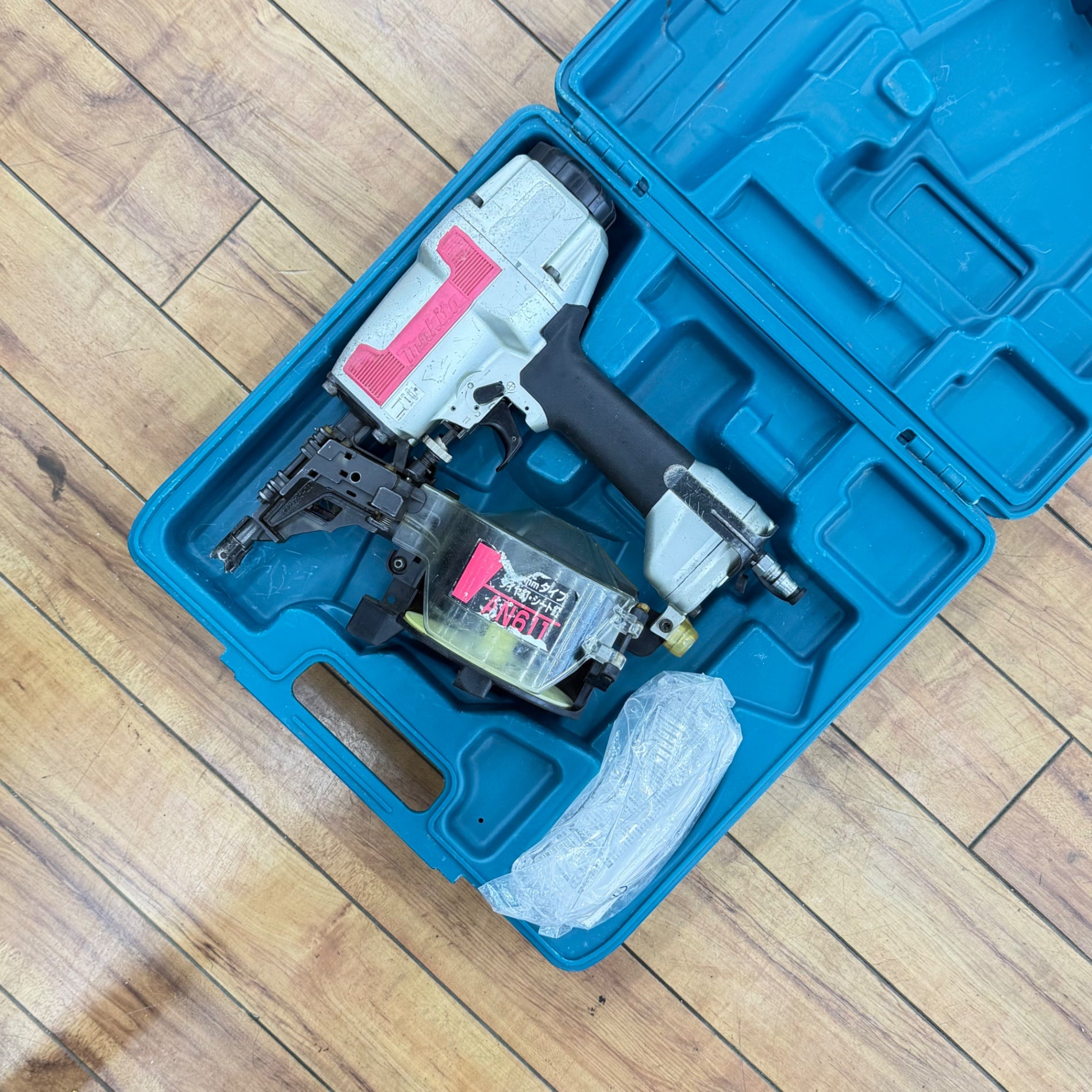 動作確認済み 65mm 常圧エア釘打ち機 AN611 【リライズ蓮田店】