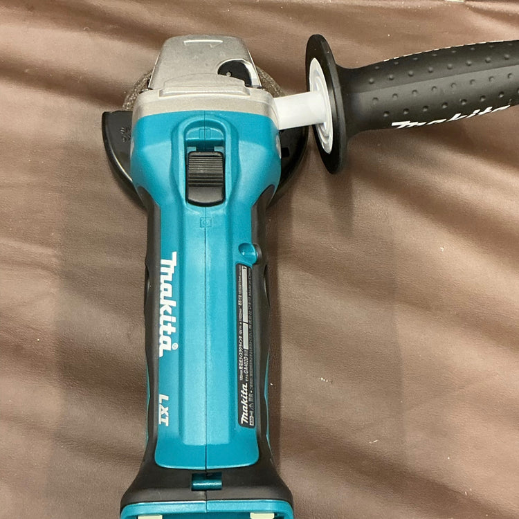 【美品・中古品】 マキタ(makita) 18V充電式ディスクグラインダ  GA402DZ 【越谷店】