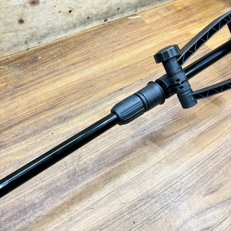 アイリスオーヤマ JGT230 充電式グラストリマー 【船橋馬込店】