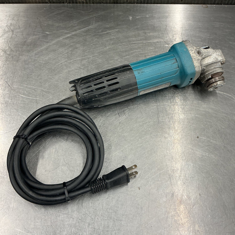 【中古】マキタ/makita 100mmディスクグラインダ GA4031  【越谷店】