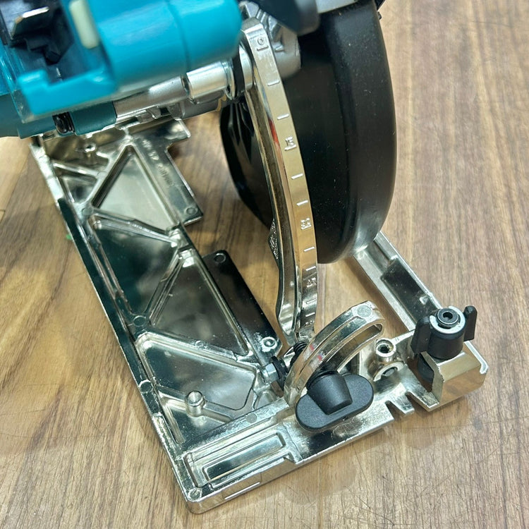 美品 マキタ (makita) コードレス丸のこ 40V 165mm HS001GZ 本体のみ  【船橋馬込店】