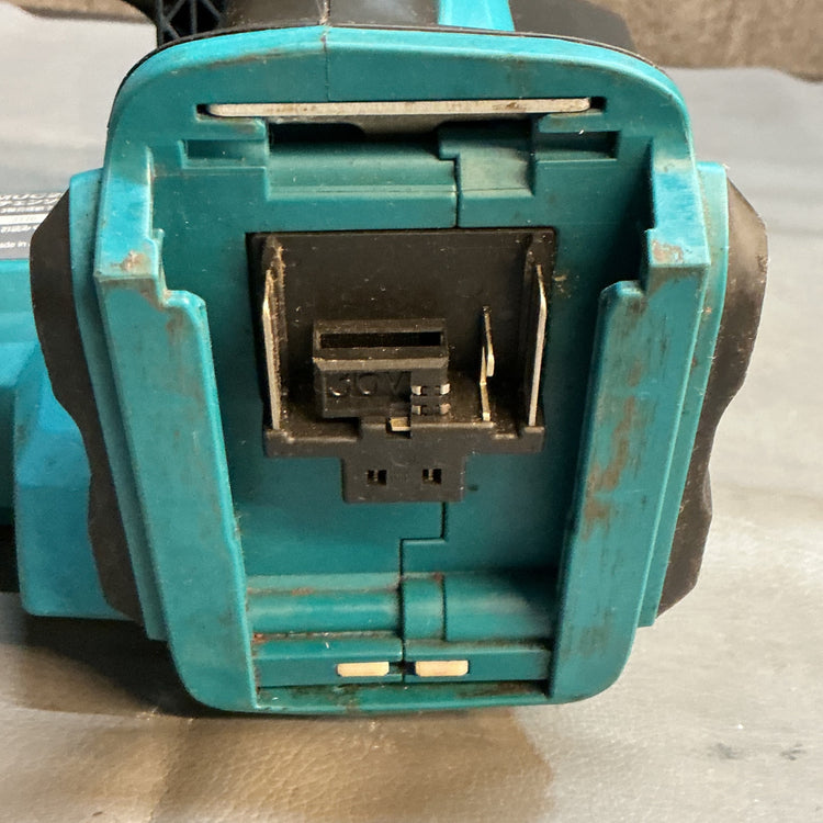 【中古】マキタ(makita) 36V充電式チェンソー MUC250D  【越谷店】