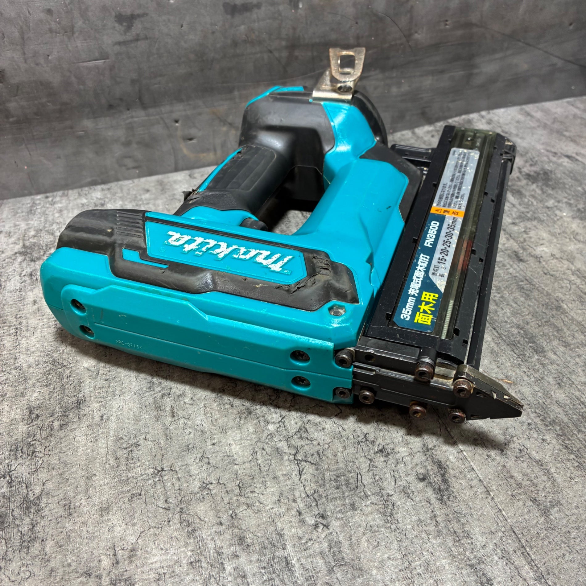 マキタ(makita) コードレスフィニッシュネイラ FN350DZK 【市川行徳店】