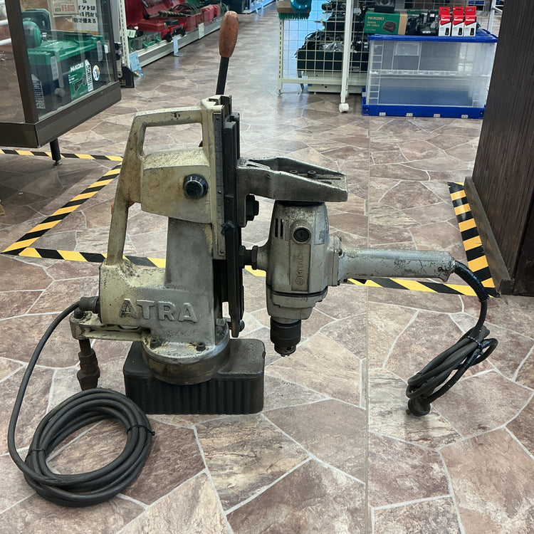 【中古・現状品】日東工器 NITTO KOHKI 磁気ボール盤 アトラマスター M-250B ATRA MASTER 100V マグネットドリル 【越谷店】