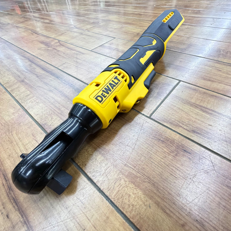 極美品 18V 1/2インチ(12.7sq) コードレスラチェットレンチ DCF512B 【リライズ蓮田店】