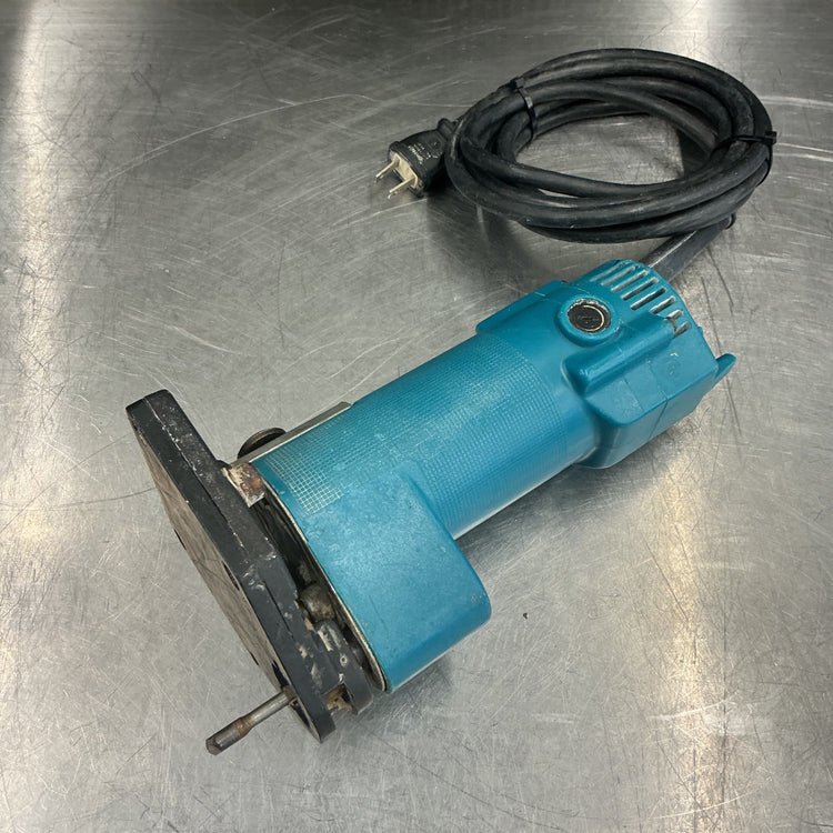 【中古現状品】 マキタ/makita トリマー 3705 【越谷店】