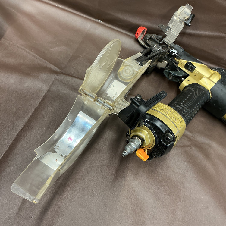 【現状品・ワケアリ品】 日立(HITACHI) 41mm 高圧エアネジ打ち機 WF4H2 ※エアー漏れします 【越谷店】