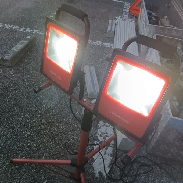 LED投光器 【野田愛宕店】